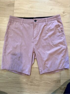 Vuori Aim shorts